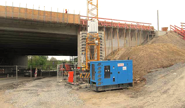 Stromerzeuger auf Baustelle